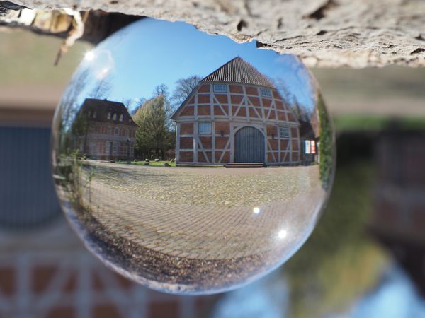 Lensball